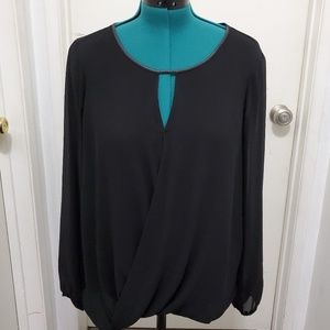 Max Studio Black Top M